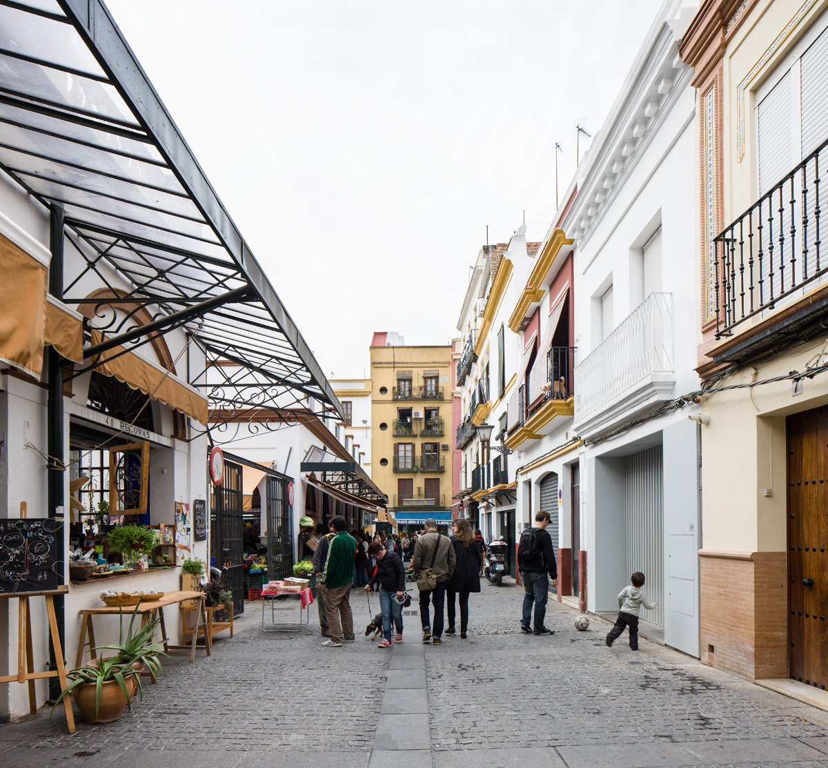 Casa en mercado. Sevilla